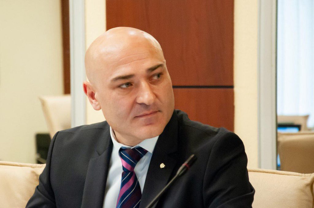 სერგო მეთოფიშვილი და ირაკლი შენგელია მზად არიან, დატოვონ საბჭოს წევრობა, თუ ნაზი ჯანეზაშვილი და ანა დოლიძე სამოსამართლეო გამოცდას ჩააბარებენ