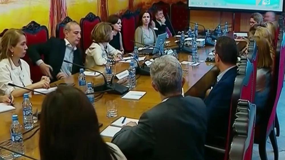 შეხვედრა დიპლომატებთან