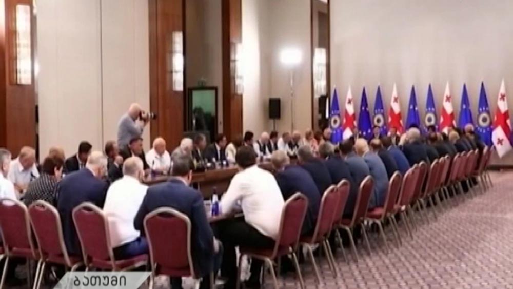 თორნიკე რიჟვაძე „ქართული ოცნების“ აჭარის რეგიონული ორგანიზაციის თავმჯდომარედ წარადგინეს