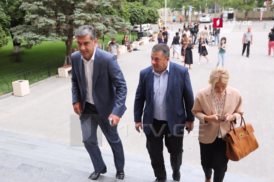 ოქრუაშვილის პარტიაში აცხადებენ, რომ ირაკლი ოქრუაშვილის დაკავების საფუძველი 20 ივნისის მოვლენებზე სასამართლოს განჩინება გახდა 