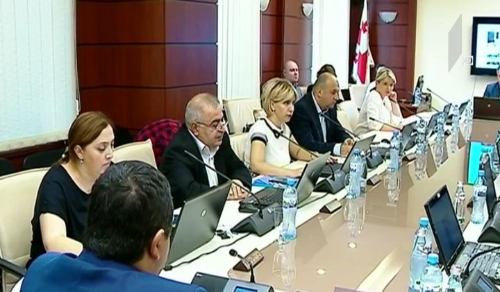 გასაუბრება მოსამართლეობის კანდიდატებთან