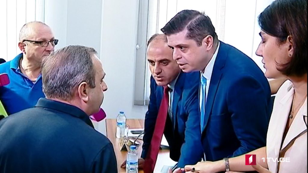 სემეკ-ის სხდომაზე ხმაური იყო [ვიდეო]