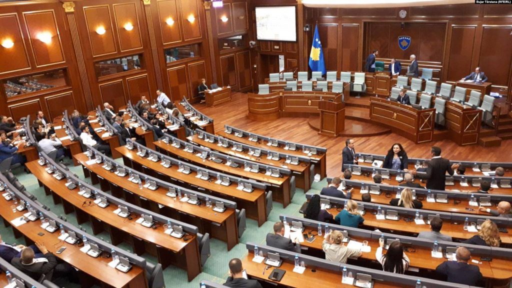 კოსოვოს პარლამენტს, ვადამდელი არჩევნების ჩატარების მიზნით, 22 აგვისტოს დაითხოვენ