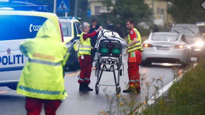 Norveçdə məsciddə atəş nəticəsində bir nəfər xəsarət aldı