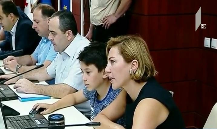 თეა ძიმისტარაშვილი იუსტიციის საბჭოს კითხვებს პასუხობს