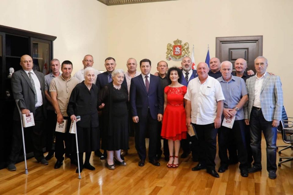 არჩილ თალაკვაძე აფხაზეთის ომის ვეტერანებს შეხვდა