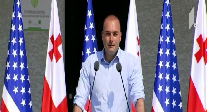 მამუკა ბახტაძე თხილის საწარმო „ჯეო-ნათსში“ სამუშაო პროცესს გაეცნო