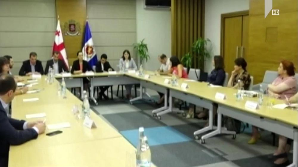 შეხვედრა სახელმწიფო უწყების წარმომადგენლებთან