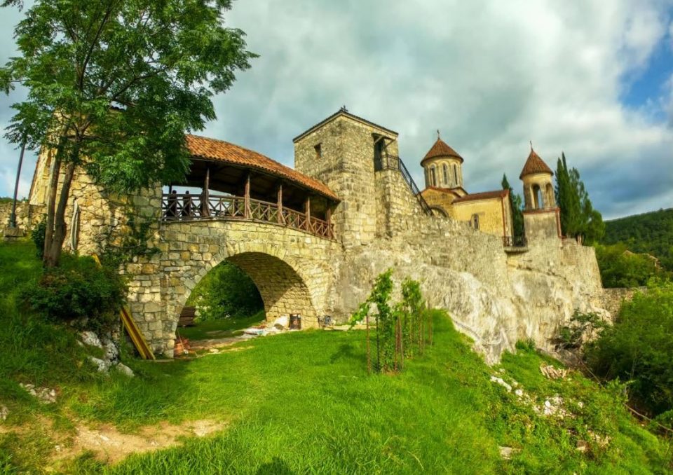 ინფრასტრუქტურული სამუშაოები მოწამეთას მონასტერთან