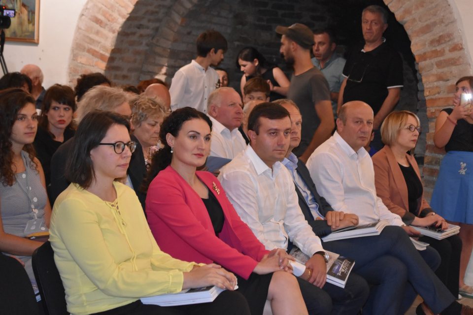ქეთევან ციხელაშვილი გორის მუნიციპალიტეტის სოფელ ნიქოზში ანიმაციური ფილმების საერთაშორისო ფესტივალის გახსნას დაესწრო
