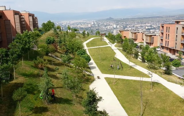 თბილისში ქუჩებს ბზის, ნეკერჩხლისა და ლისის იასამნების სახელები მიენიჭა
