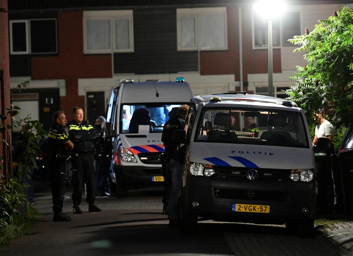 ნიდერლანდებში პოლიციის ოფიცერმა საკუთარი ოჯახის ორი წევრი მოკლა, შემდეგ კი თავი მოიკლა