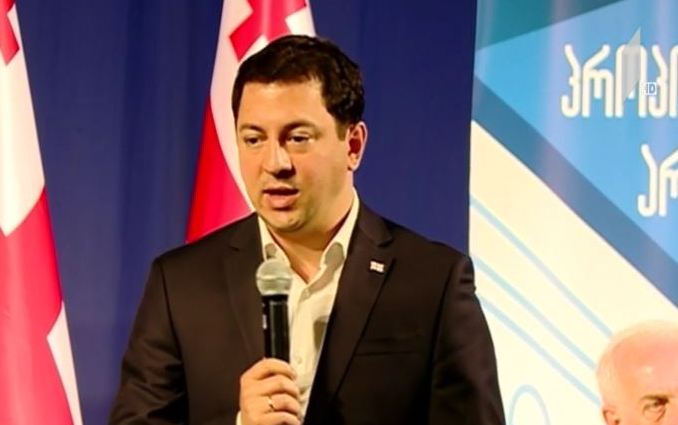 საკონსტიტუციო ცვლილებების საყოველთაო სახალხო განხილვები გრძელდება