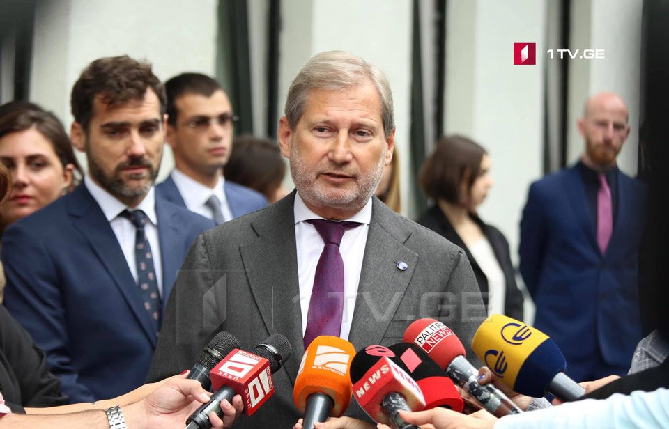 Европaтәи aшкол aусеицуреи, aиҩызaреи европaтәи ахәнаӡарақәеи рызхaҵaрa aҿырҧштәуп