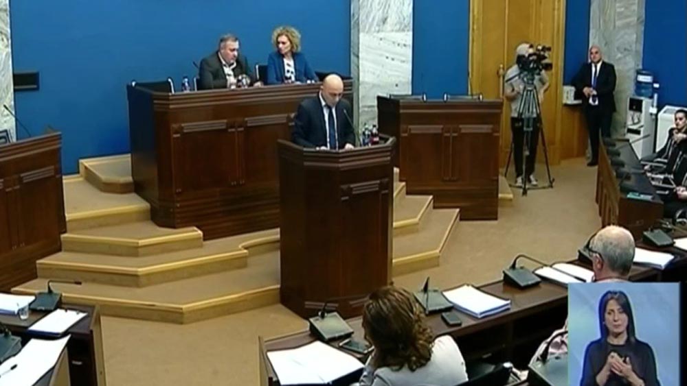 პარლამენტში „თამბაქოს შესახებ კანონში“ ცვლილებებს განიხილავენ