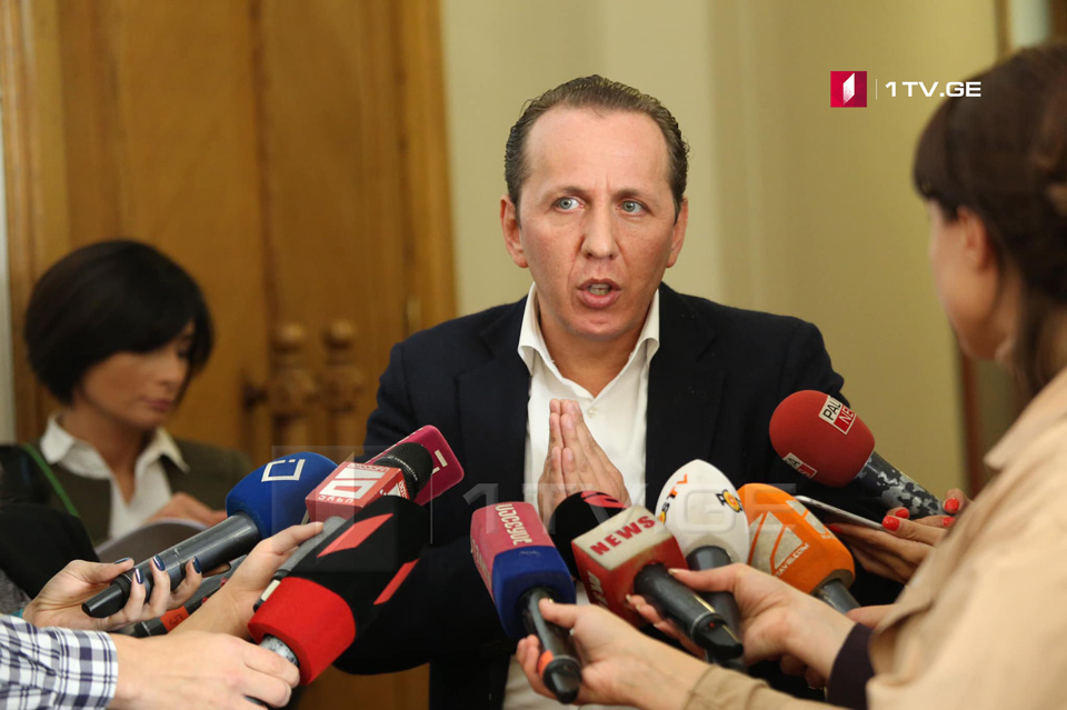 Dimitri Gabunia claims that he does not know who drawn up list on pardoning