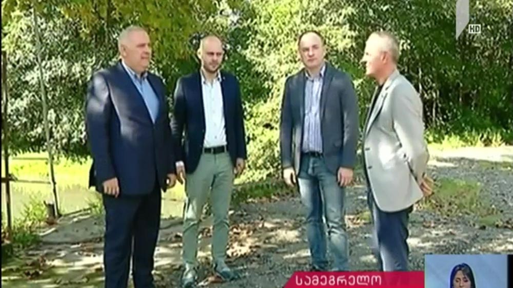 ირაკლი ბერაია დევნილებს შეხვდა