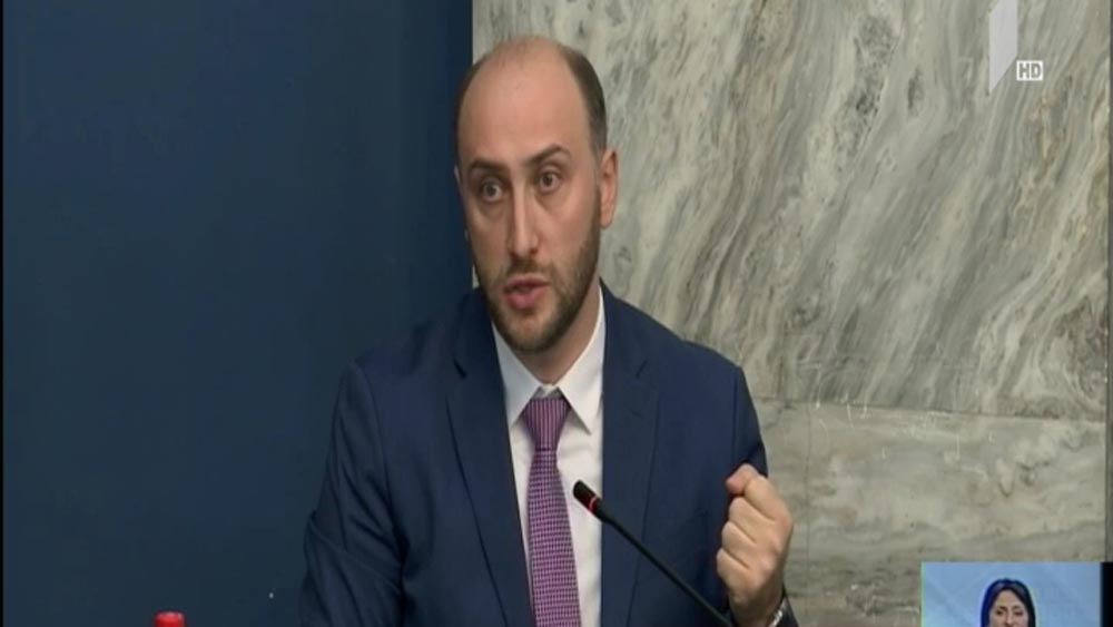 შოთა გეწაძე დეპუტატების კითხვებს პასუხობს