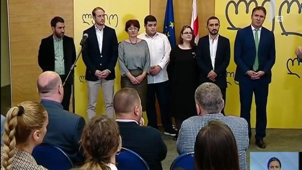 „ლელოს“ ლიდერმა მოძრაობის მორიგი 12 წევრი წარადგინა