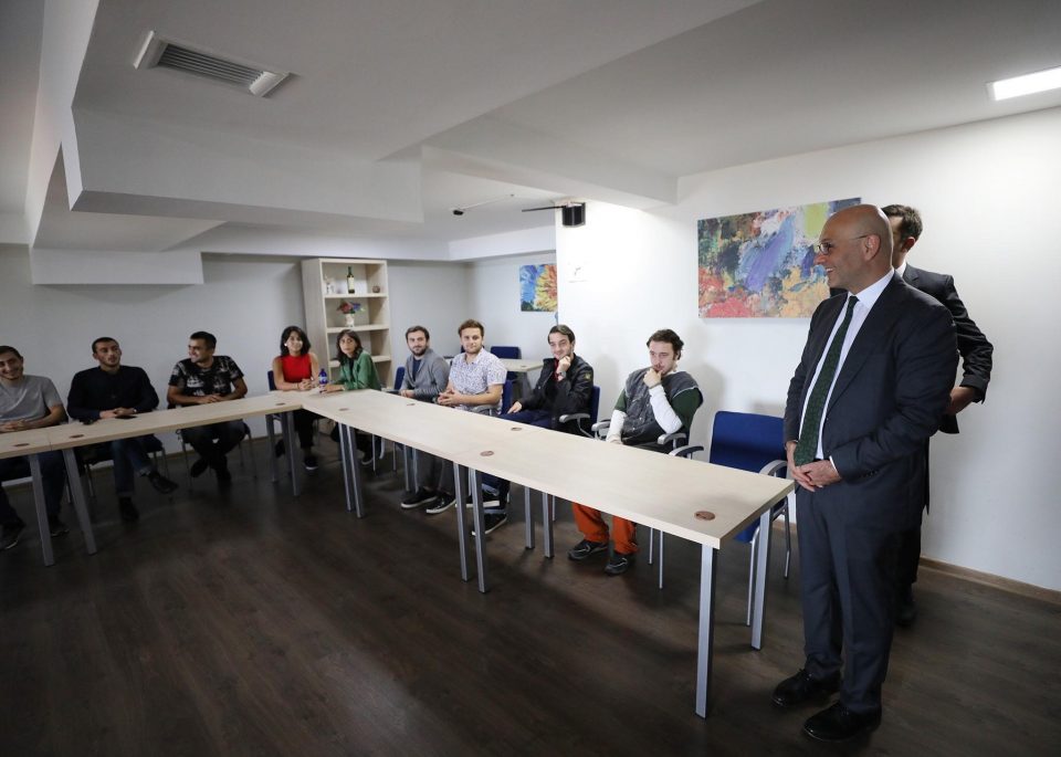 ივანე მაჭავარიანი ბათუმში, ფინანსთა სამინისტროს აკადემიაში მიმდინარე სასწავლო პროცესს გაეცნო