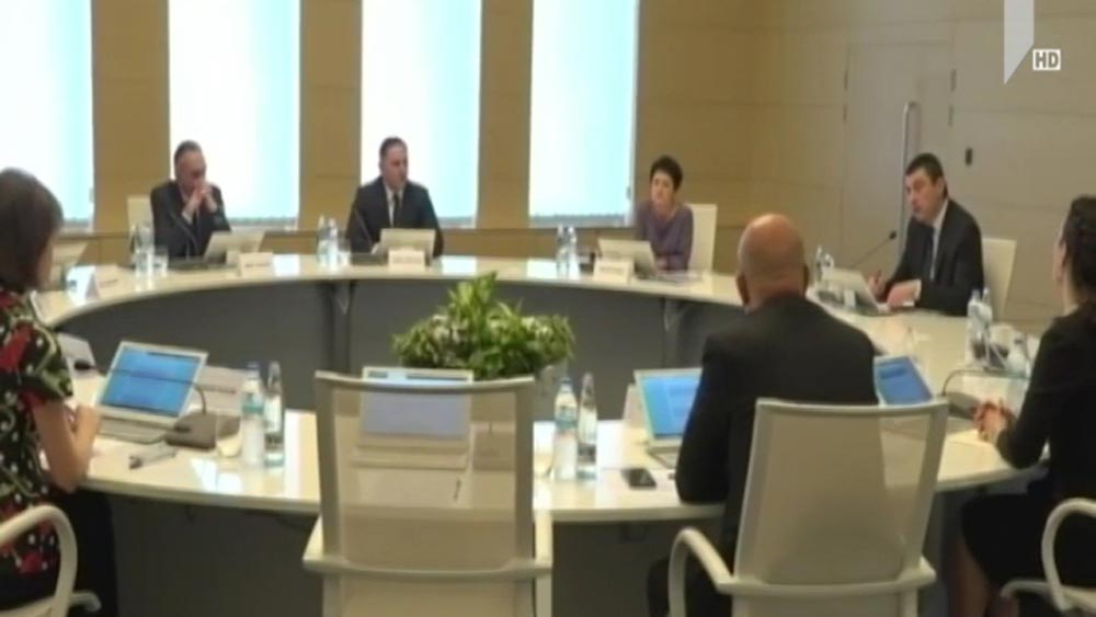 ლარის კურსი