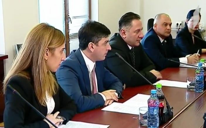 ნდობის ჯგუფის სხდომა