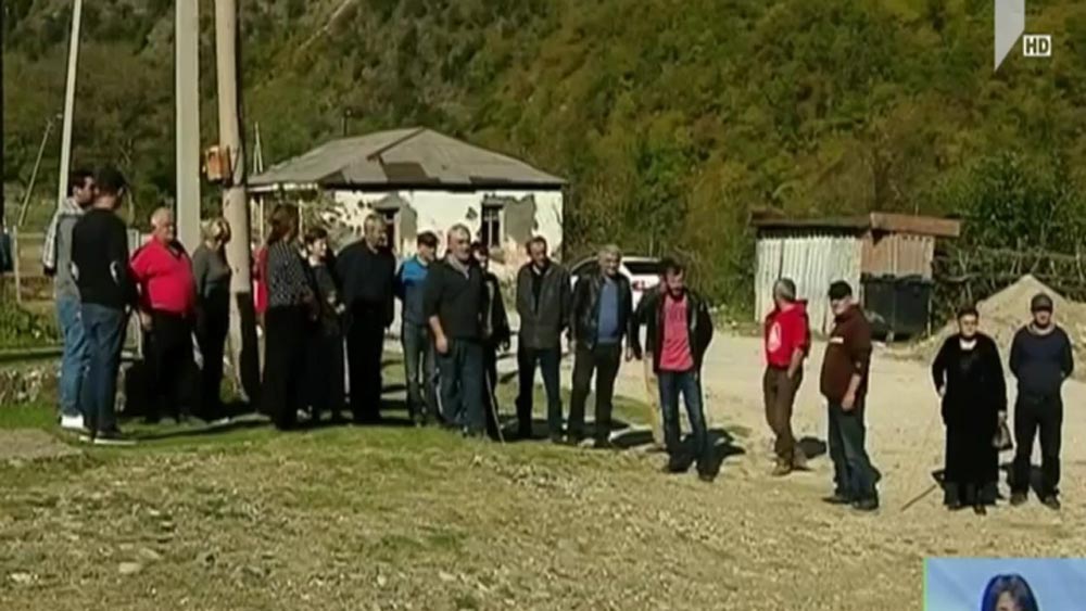 მევენახეებმა სოფელ ტვიშში აქცია გამართეს
