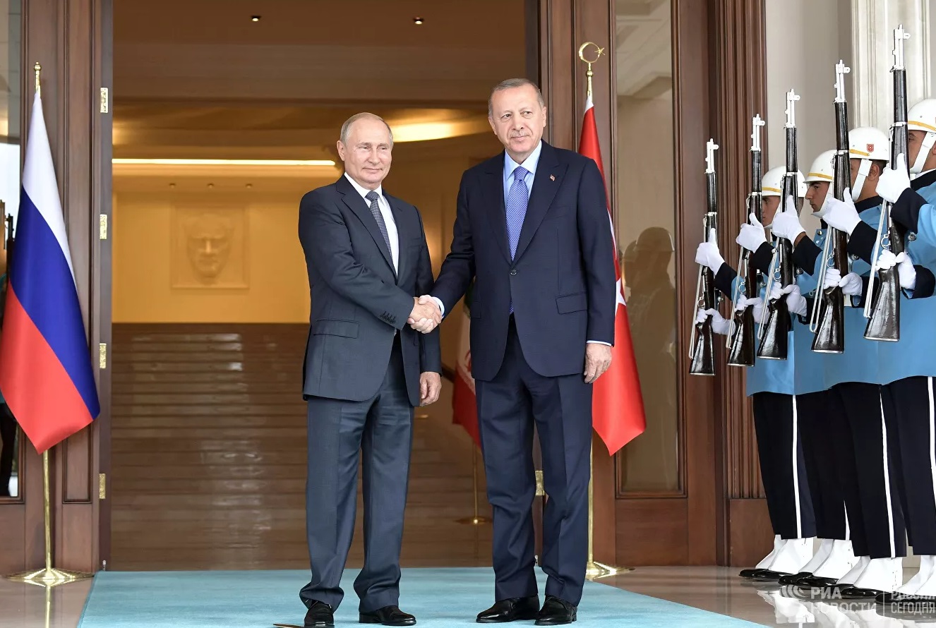 სოჭში ვლადიმერ პუტინისა და რეჯეფ თაიფ ერდოღანის შეხვედრა მიმდინარეობს