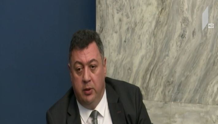 პარლამენტში მოსამართლე პაატა სილაგაძეს უსმენენ