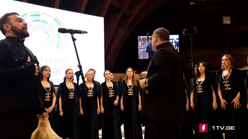 ევროპის საბჭოში დემოკრატიის მსოფლიო ფორუმი აფხაზეთის კაპელამ და ჯგუფმა The Georgian Six საზეიმოდ გახსნეს [ვიდეო]