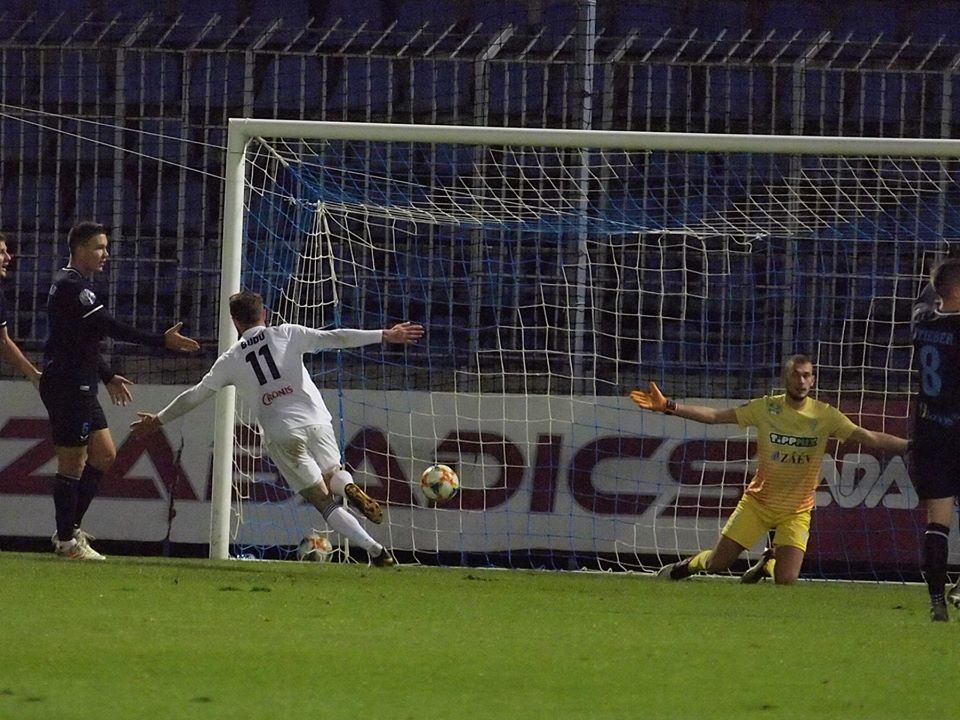 ზივზივაძეს ისევ გააქვს - გოლები, აღებული პენალტი და გაძევება (ვიდეო)