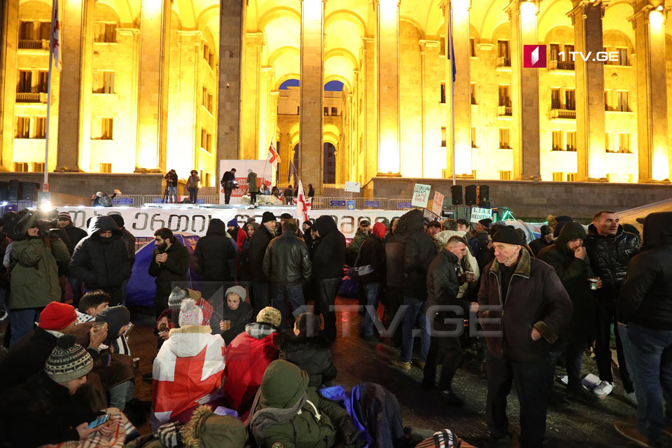Parlament qarşısında hazırda hansı durumdur (foto)