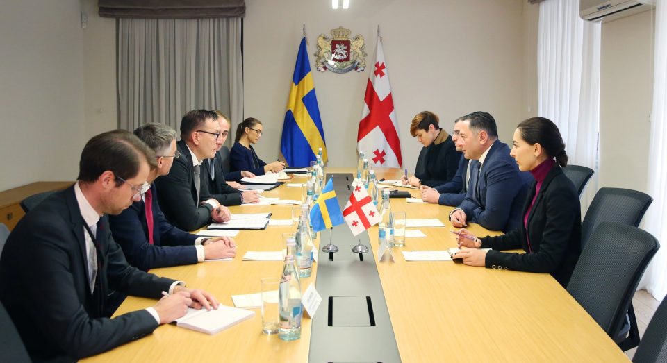 შინაგან საქმეთა მინისტრი შვედეთის სამეფოს იუსტიციისა და მიგრაციის მინისტრის მოადგილეს, სახელმწიფო მდივანს შეხვდა