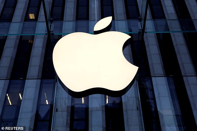 "Apple" Rusiyanın tələbinə tabe oldu və xəritədə Krımı Rusiya ərazisi kimi göstərdi