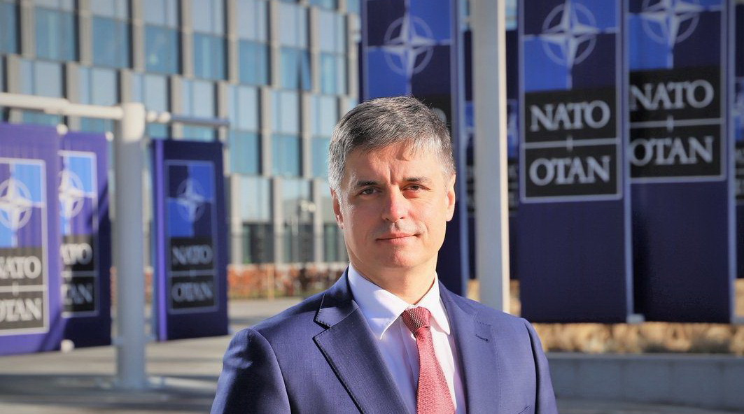 უკრაინის საგარეო საქმეთა მინისტრი ლონდონში ნატო-ს ლიდერების შეხვედრაზე გაემგზავრება