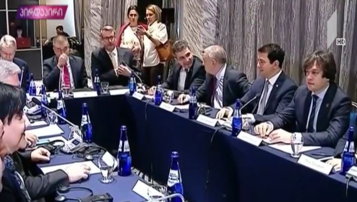 კანონპროექტის ინიცირება პარლამენტში