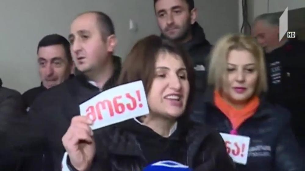 დაპირისპირება ხულოში