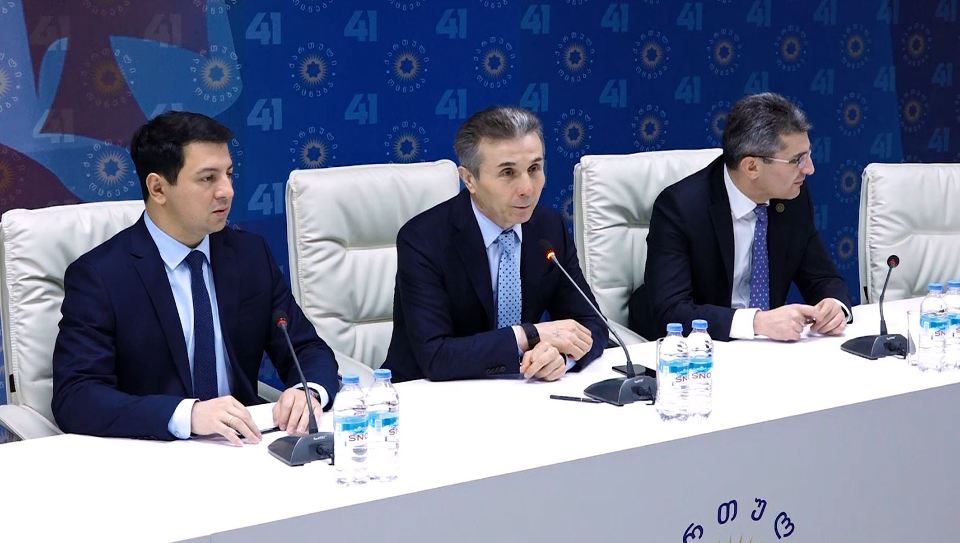 „ქართული ოცნების“ პრესსამსახური საპარლამენტო უმრავლესობის სხდომის ვიდეოკადრებს ავრცელებს