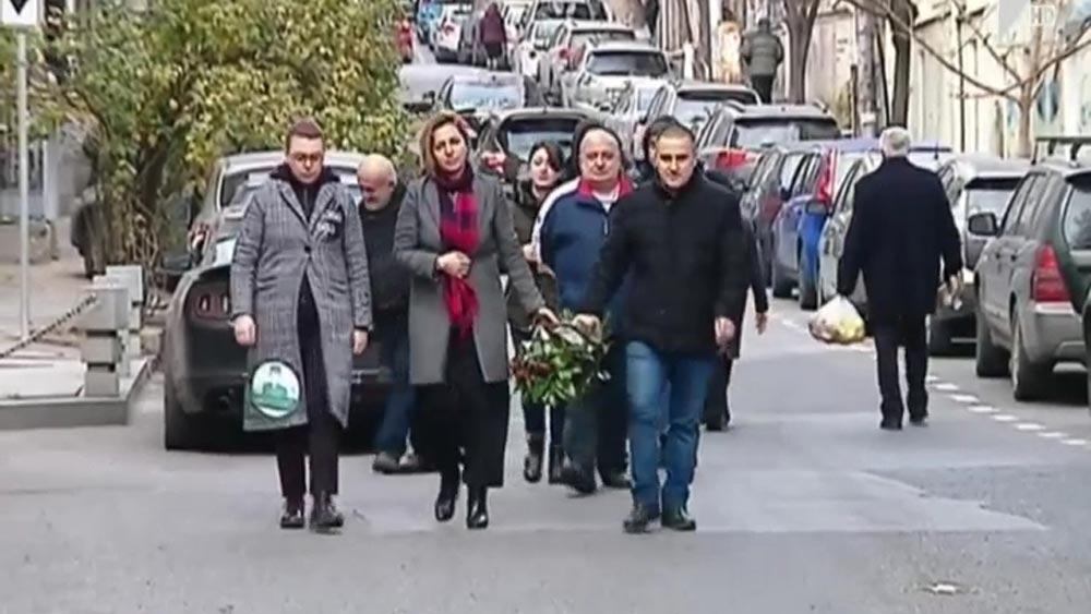 პერფორმანსი უზენაესი სასამართლოს შენობასთან