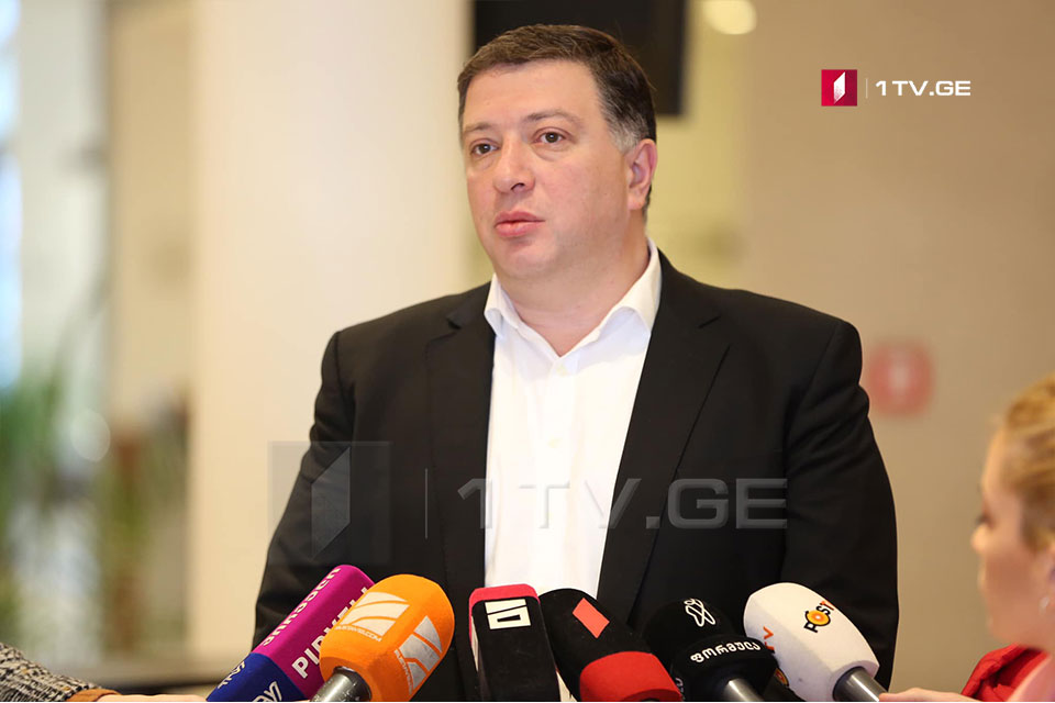 Аоппозициa aпaрлaмент aхыбрa aпикетирреи, иaрa убaс, Жәыргьыҭи Бaҭыми aмaнифестaциaқәa рымҩaҧгaреи ргәы иҭоуп