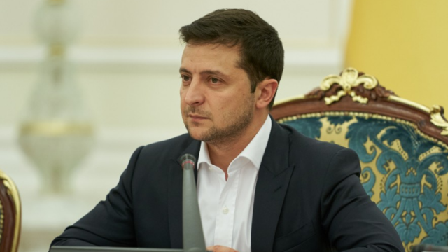 ვლადიმირ ზელენსკიმ დონბასის სეპარატისტული რეგიონების განსაკუთრებული სტატუსის ერთი წლით გახანგრძლივების კანონს ხელი მოაწერა