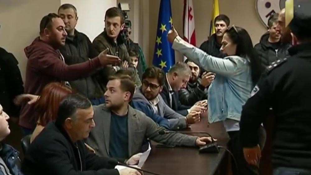 შეხვედრა ფოთში