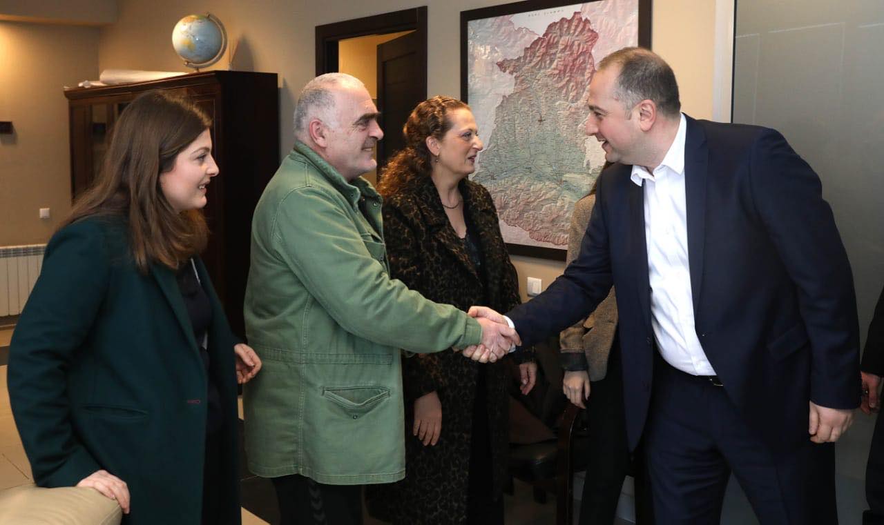 პრემიერის მრჩეველი ირაკლი ჩიქოვანი - ვაჟა გაფრინდაშვილის გასათავისუფლებლად სახელმწიფო სტრუქტურების კოორდინირებული მუშაობით ეს შედეგი დადგა
