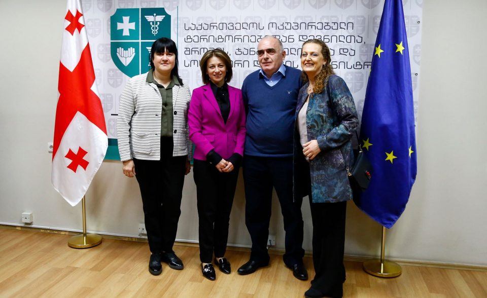 ეკატერინე ტიკარაძე ვაჟა გაფრინდაშვილს და მის მეუღლეს შეხვდა