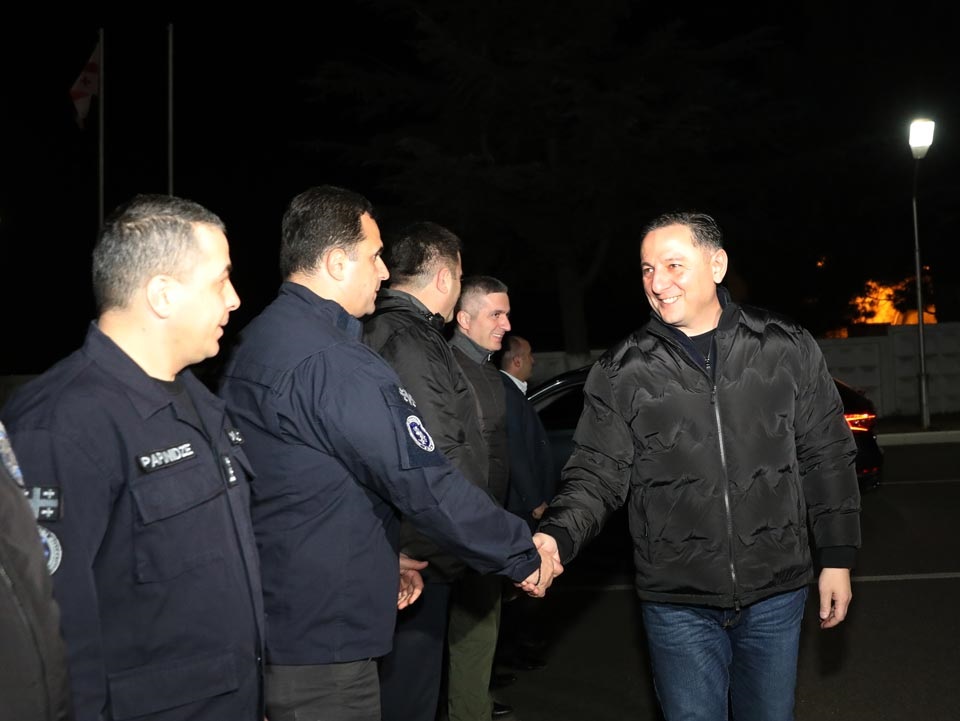 ვახტანგ გომელაური ახალ წელს განსაკუთრებულ დავალებათა დეპარტამენტის თანამშრომლებთან ერთად შეხვდა [ვიდეო]