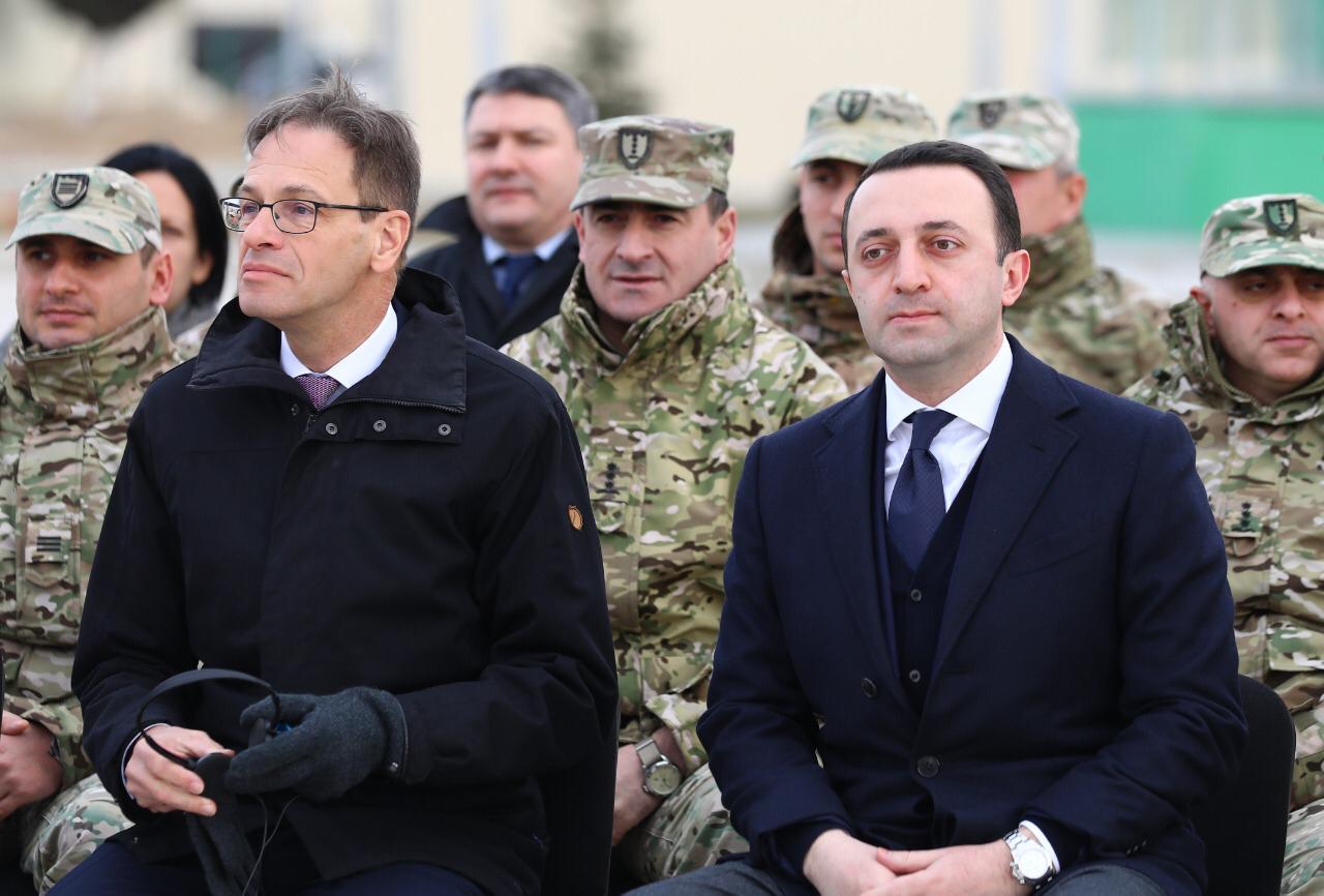 გერმანიამ საქართველოს თავდაცვის ძალებს ახალი სატრანსპორტო საშუალებები გადასცა [ფოტო/ვიდეო]