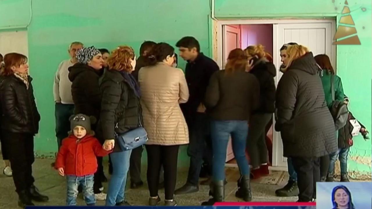 მშობლების პროტესტი