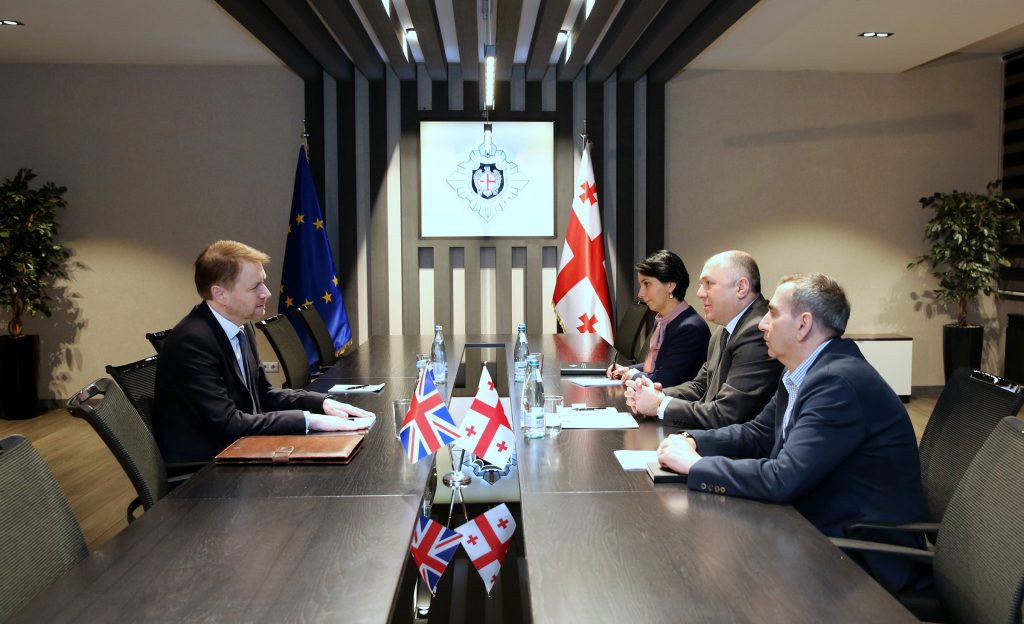 სახელმწიფო უსაფრთხოების სამსახურის უფროსი საქართველოში ბრიტანეთის ელჩს შეხვდა