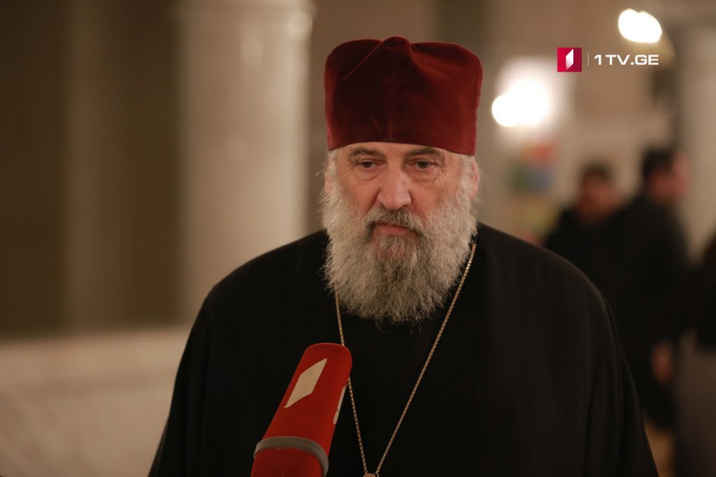 მეუფე იოანემ ქუთაისელებს „გვირილობის“ დღესასწაული მიულოცა - „ყველაფერი დაკეტილია, მაგრამ სიხარულს ვერ დაკეტავ“