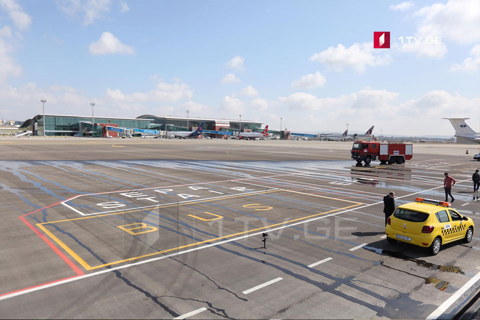 Koronavirus ilə bağlı yolçuların aeroportda aldığı tövsiyələr